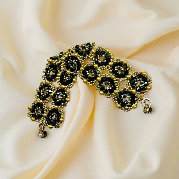 Hand Crafted Navy and Gold Sparkling Beaded Bracelet with Magnetic Closure - Picture 6 of 6